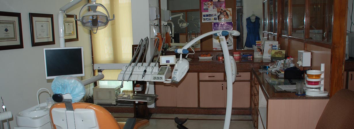 find top dentist in delhi